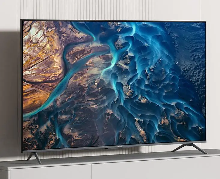 Flagship 4K-TV pour les jeunes à un prix de 525 dollars. Xiaomi MI TV ES 2022 commence en Chine