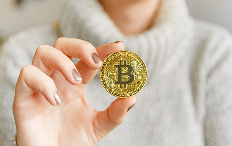 O primeiro país reconheceu Bitcoin pelo pagamento oficial significa junto com o dólar americano