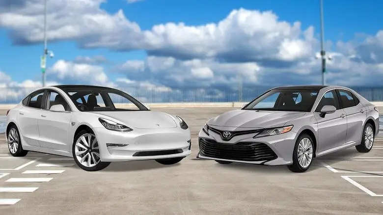 Les voitures les plus vendues au monde sont nommées: Toyota Corolla n'a aucune chance de Tesla Model 3