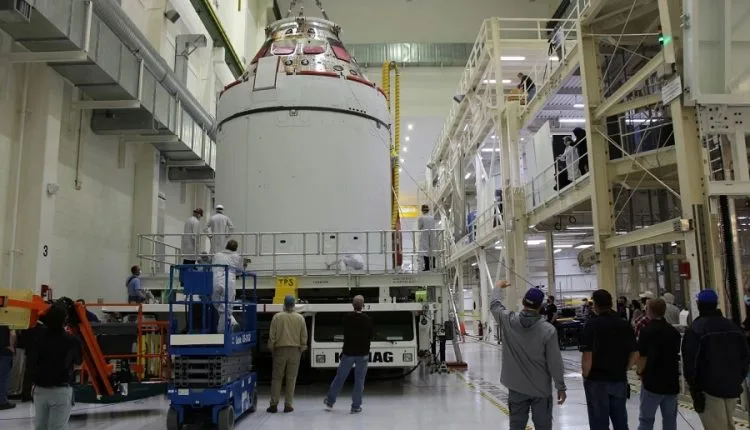 NASA hospeda a espaçonave Orion Artemis I