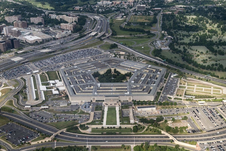Pentagone annule un contrat avec Microsoft de 10 milliards de dollars