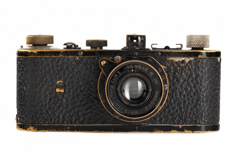 La caméra la plus chère du monde. Leica 0 Oscars Barnac a vendu 14,4 millions d'euros