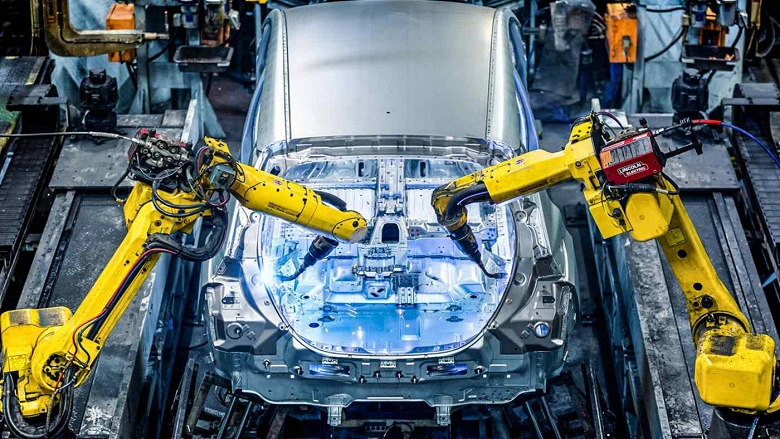 中国のパートナーと一緒に、日産はイギリスの電気自動車用の電池の生産のための工場を建設します