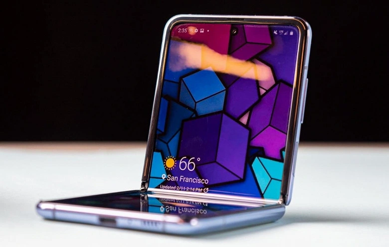 Samsung-Display unterscheidet: Die Mitarbeiter des Unternehmens kündigten den ersten Schlag in der Geschichte an
