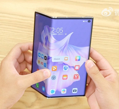Foto e video in diretta con disimballare Huawei Mate XS 2 Conferma: la piega sullo schermo è quasi invisibile