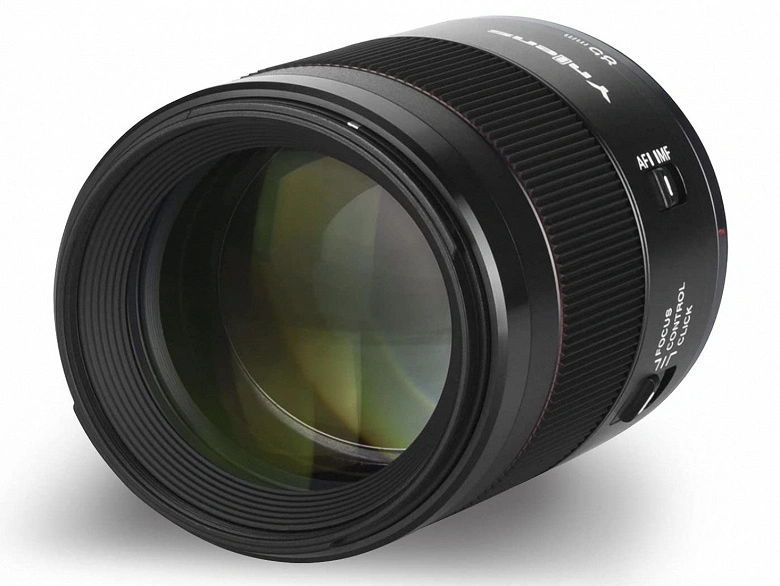 렌즈 Yongnuo yn 85mm F1.8R DF DSM을 위해 Canon EOS R 카메라 용으로 설계되었습니다.