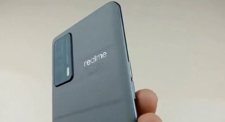 Oneplus Nord 2 est en fait renommé Clone Realme X9 Pro