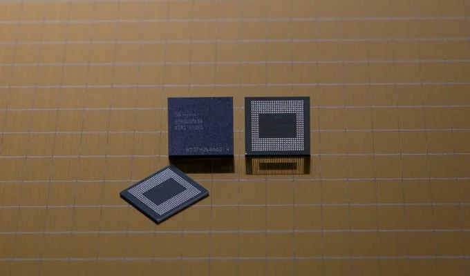 SK hynix inicia a produção em série de DRAM móvel LPDDR5 de 18 GB