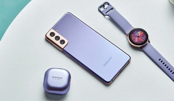 Quali smartphone Samsung possono aggiornare ad Android 12 e quando