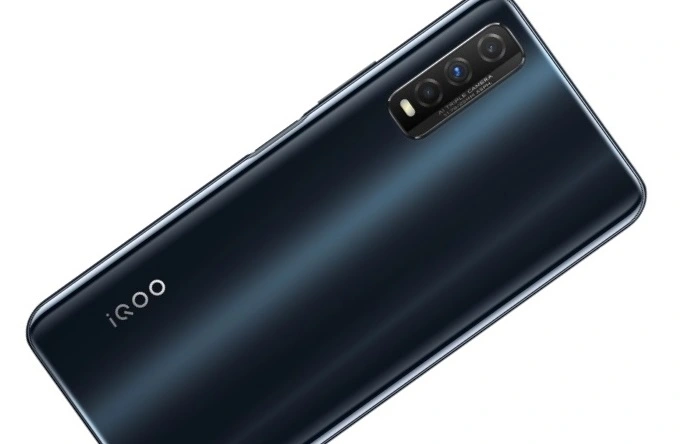 Vivo rilascerà uno smartphone iQOO economico con batteria da 5000 mAh