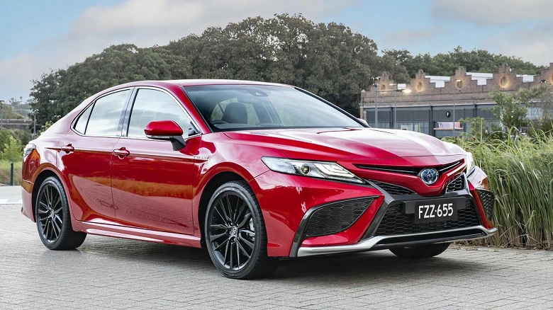 Toyota a introduit le service de la peinture temporaire des voitures. La nouvelle couche peut être supprimée sans mal au revêtement d'origine