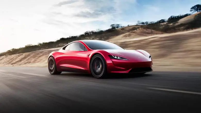 O carro esportivo Tesla Roadster está disponível para pré-encomenda por US $ 50.000. Mas o preço total do carro é várias vezes maior