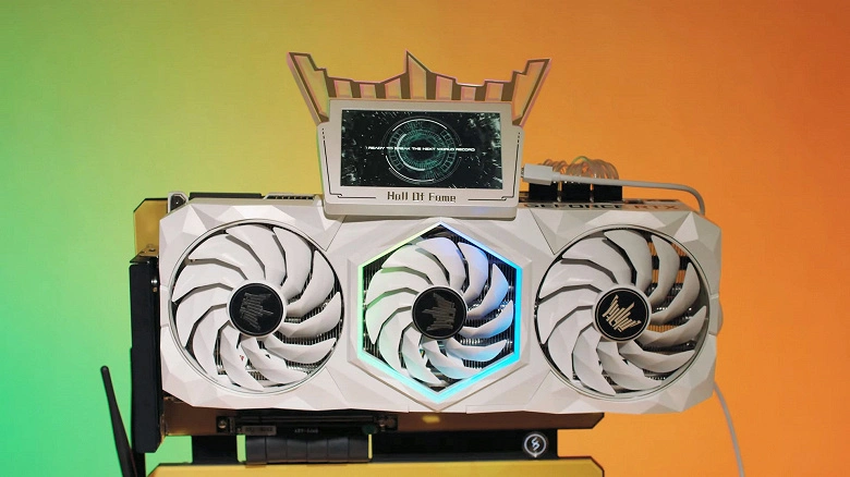 GeForce RTX 3090 HOF overcloccata dal BIOS lampeggiante con un limite di potenza di 1 kW