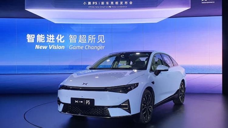 Le chinois Xpeng Motors dévoile la berline P5 - rival de la Tesla Model 3
