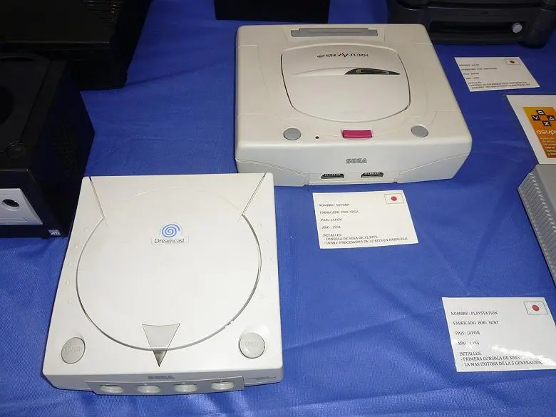 Sega는 New Saturn과 Dreamcast 콘솔을 출시하고 싶었습니다. 전염병과 높은 생산 비용이 예방되었습니다