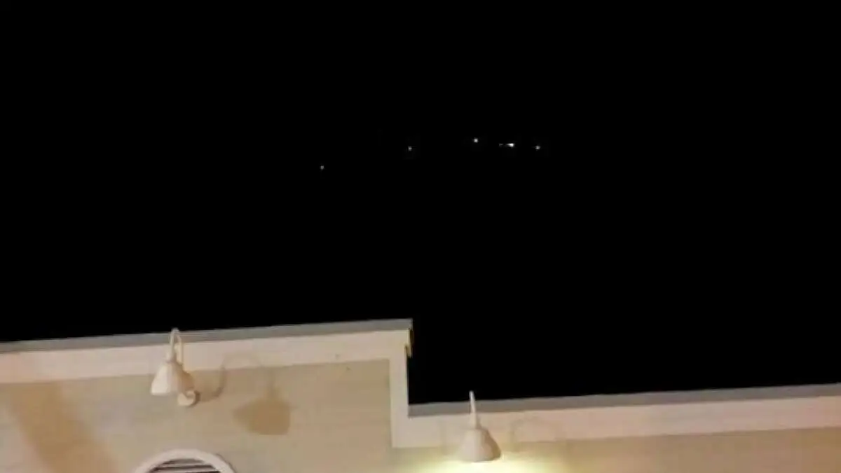 L'UFO sulle Hawaii si rivela essere un razzo volante che ha fatto il giro della Terra dal 2008