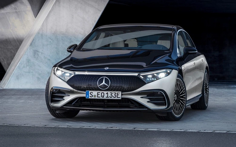 Der luxuriöse Mercedes-Benz EQS wird vorgestellt