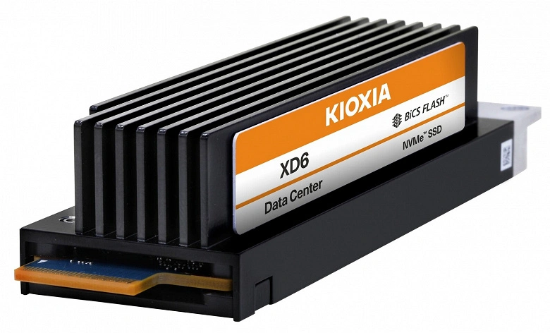 Kioxia lancia il primo SSD E1.S