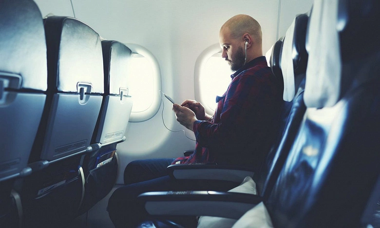 위성 인터넷 스타 링크는 비행기에 온다 : 집에서 같은 빠르고 안정적인 Wi-Fi