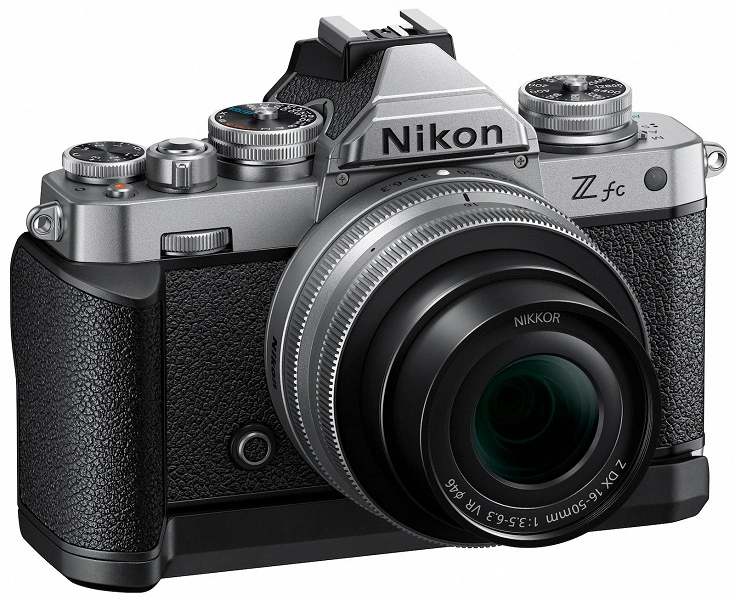 Nikon Z FC 카메라의 이미지가 발표의 이브에 등장했습니다.