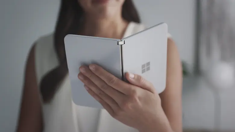 Microsoft Surface Duo è sceso di 200 dollari subito dopo il rilascio