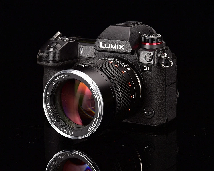 Präsentierte das helle Objektiv mit Bajonett Leica l