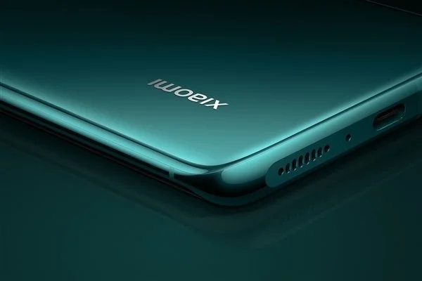 Xiaomi Mi 12 erhält den Bildschirm als iPhone 13 Pro