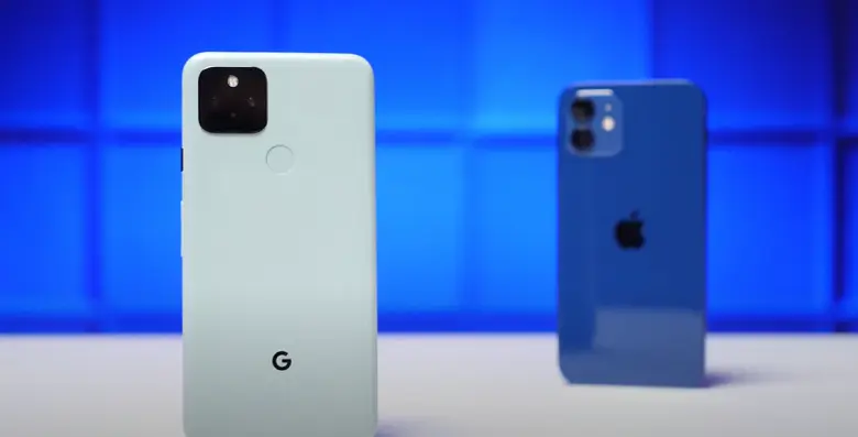 iPhone 12 vs Google Pixel 5. 배터리 전원