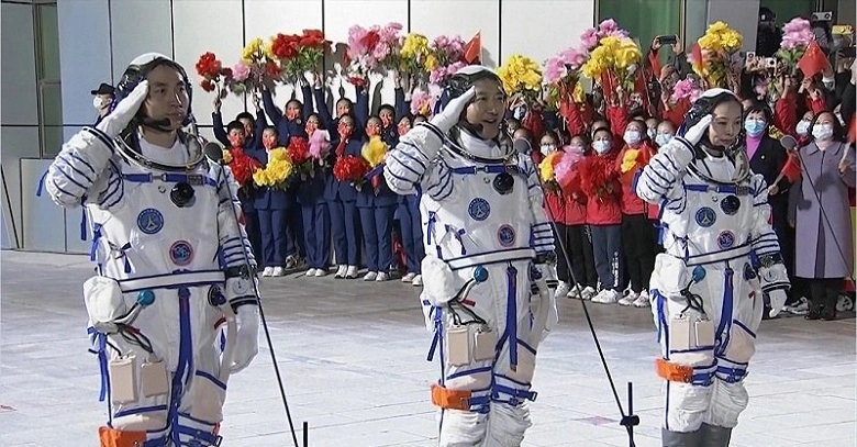 La Chine a déclaré l'achèvement de la mission Shenzhou-13, dans laquelle trois taikonautes sont restés dans l'espace pendant une demi-année