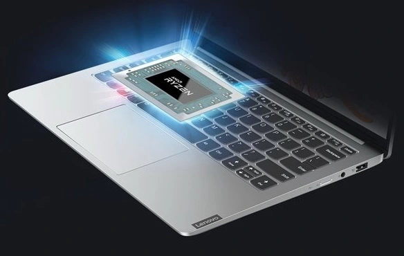 Laptop Asus com processador Ryzen 7 5800H localizado no site da loja ucraniana