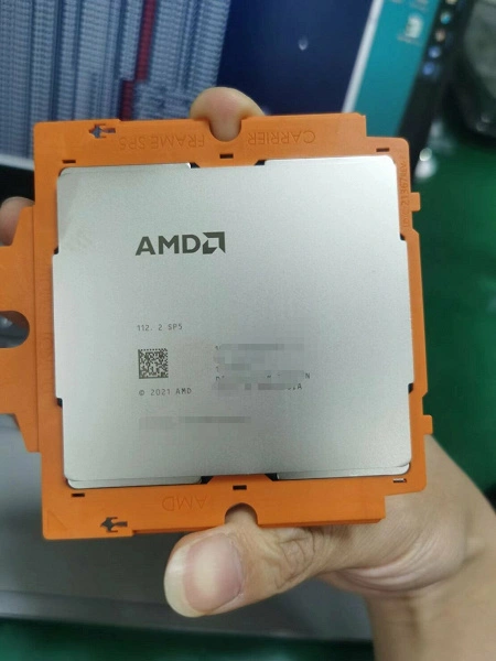 Como a Intel lutará como um monstro tão monstro? A foto do soquete AMD SP5 apareceu para processadores de genoves 96-nucleares.