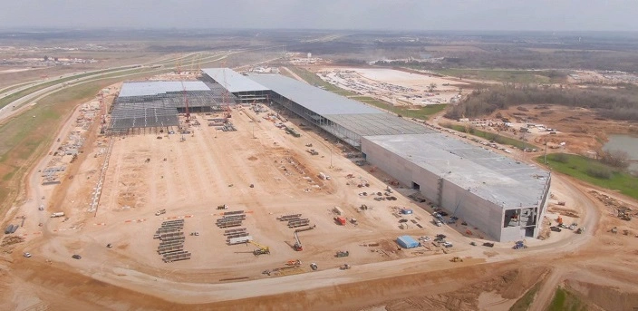 Vidéo du jour: construction d'une usine Tesla au Texas