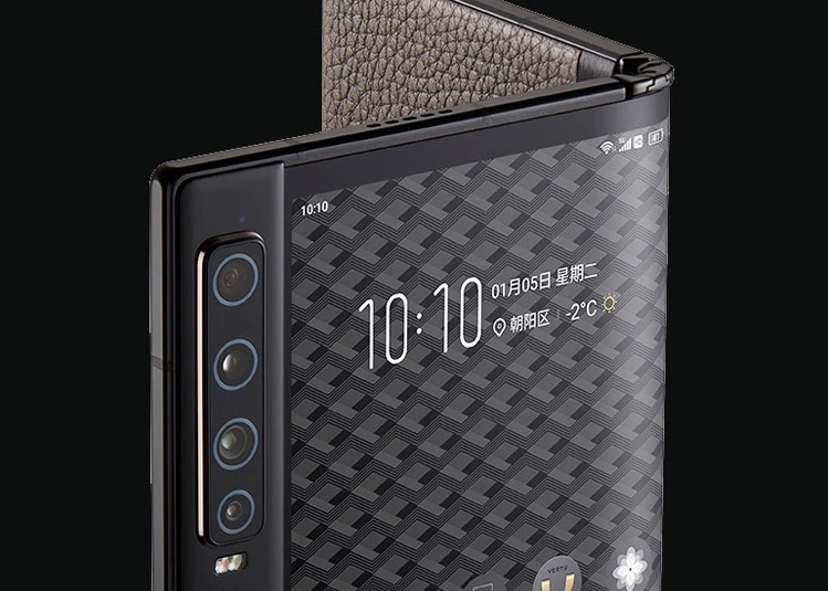 O smartphone Vertu Ayxta Fold 5G com uma grande tela flexível custa US $ 7.000