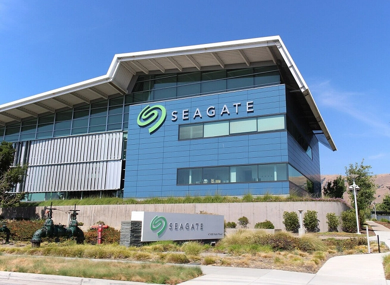 Seagate et Phison développeront des dispositifs de stockage de classe d'entreprise solides