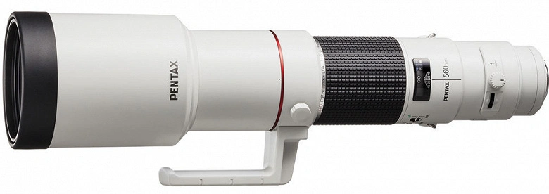 HD Pentax da 560mm F5.6 Ed Aw Lens retiré de la production
