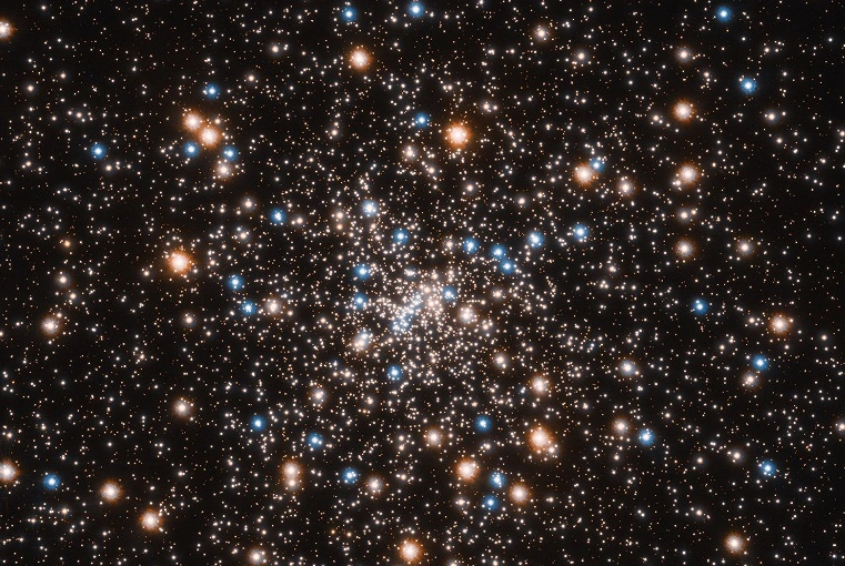 ハッブル望遠鏡は小さなブラックホールのクラスターを検出します