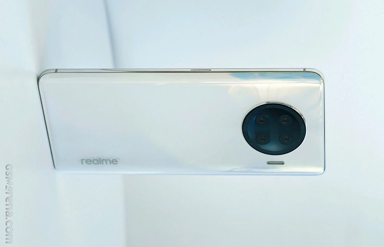 SoC Snapdragon888上のスマートフォンのライブ写真-RealmeRace