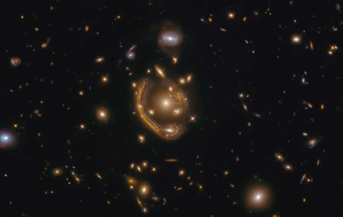 Hubble fängt den geschmolzenen Ring auf einem neuen Foto ein