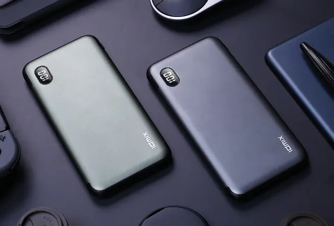 Xiaomi, Lightning 및 USB-C 커넥터가있는 휴대용 배터리 출시