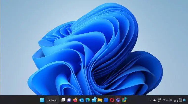 Come rendere la barra delle applicazioni in Windows 11 più grande o più piccola