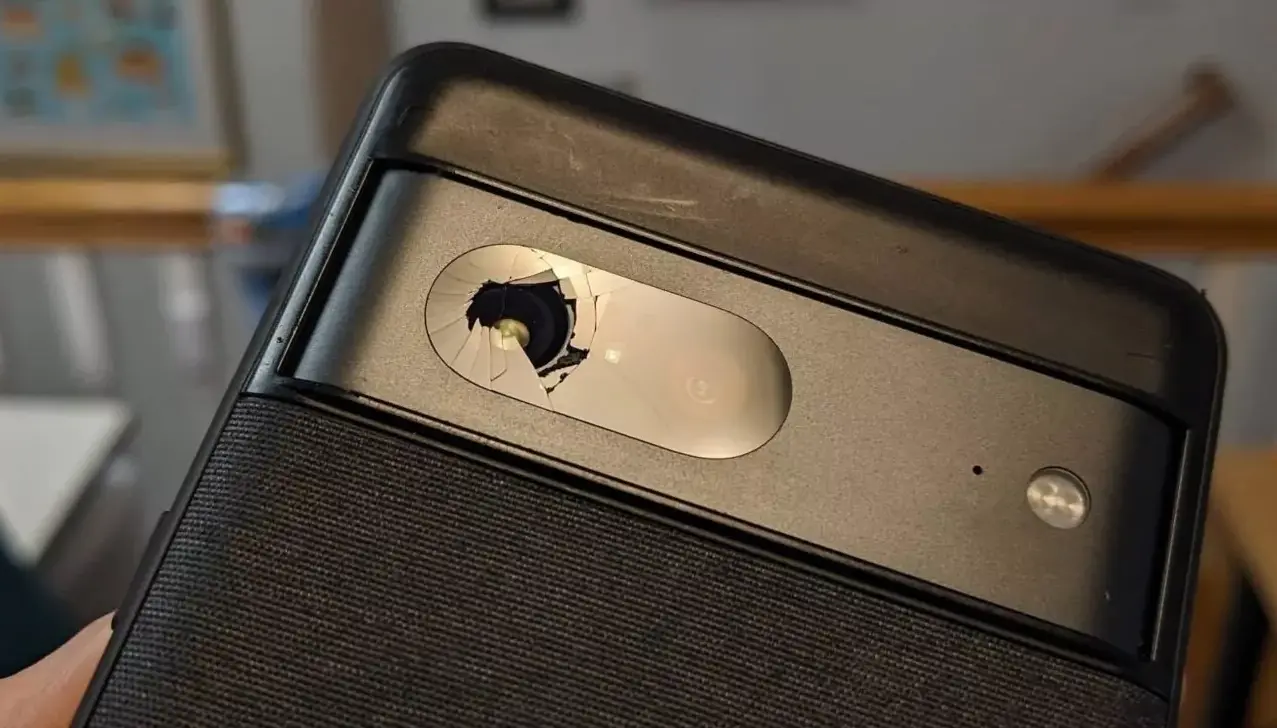 Le verre de l'appareil photo Pixel 7 se brise et personne ne sait pourquoi