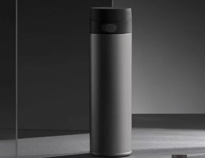 Le premier thermos en titane de Xiaomi est mis en vente en Chine