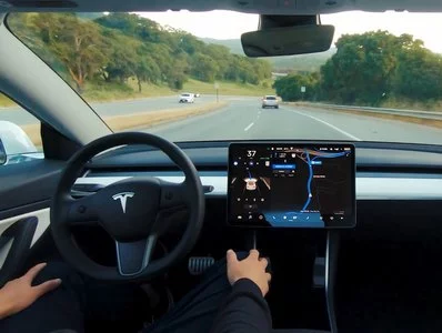 Demo truccata di Tesla del suo pilota automatico