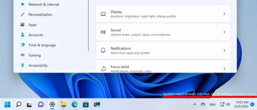 Windows 11 で「システム要件を満たしていません」というメッセージを削除する方法