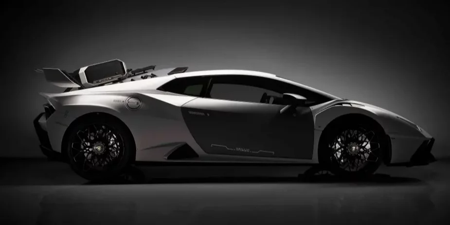 Lamborghini feiert 60-jähriges Jubiläum mit Cyberpunk-Auto und Simulatorstuhl