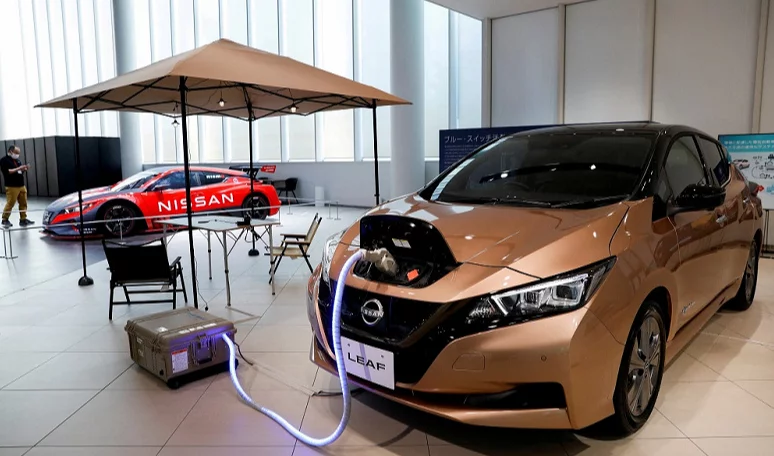 Nissan senkt die Preise von Hybriden, um sie denen von Benzinern anzupassen